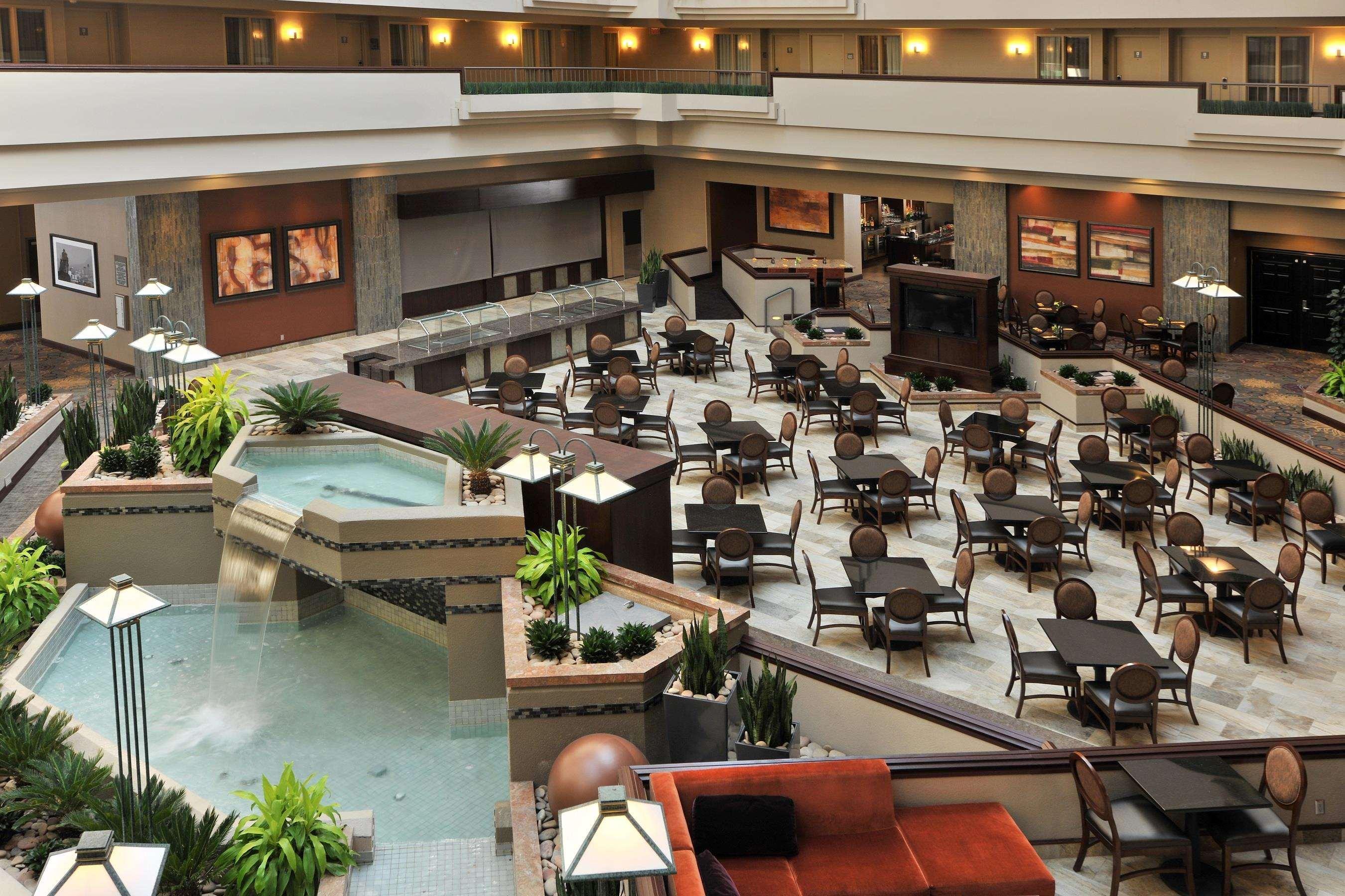Embassy Suites Des Moines Downtown מראה חיצוני תמונה