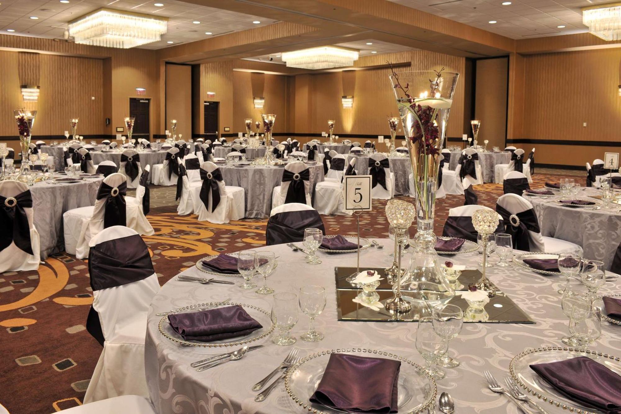 Embassy Suites Des Moines Downtown מראה חיצוני תמונה